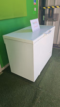 Load image into Gallery viewer, EcoSmart Appliances - Bosch Chest Freezer 225 litres (1256)