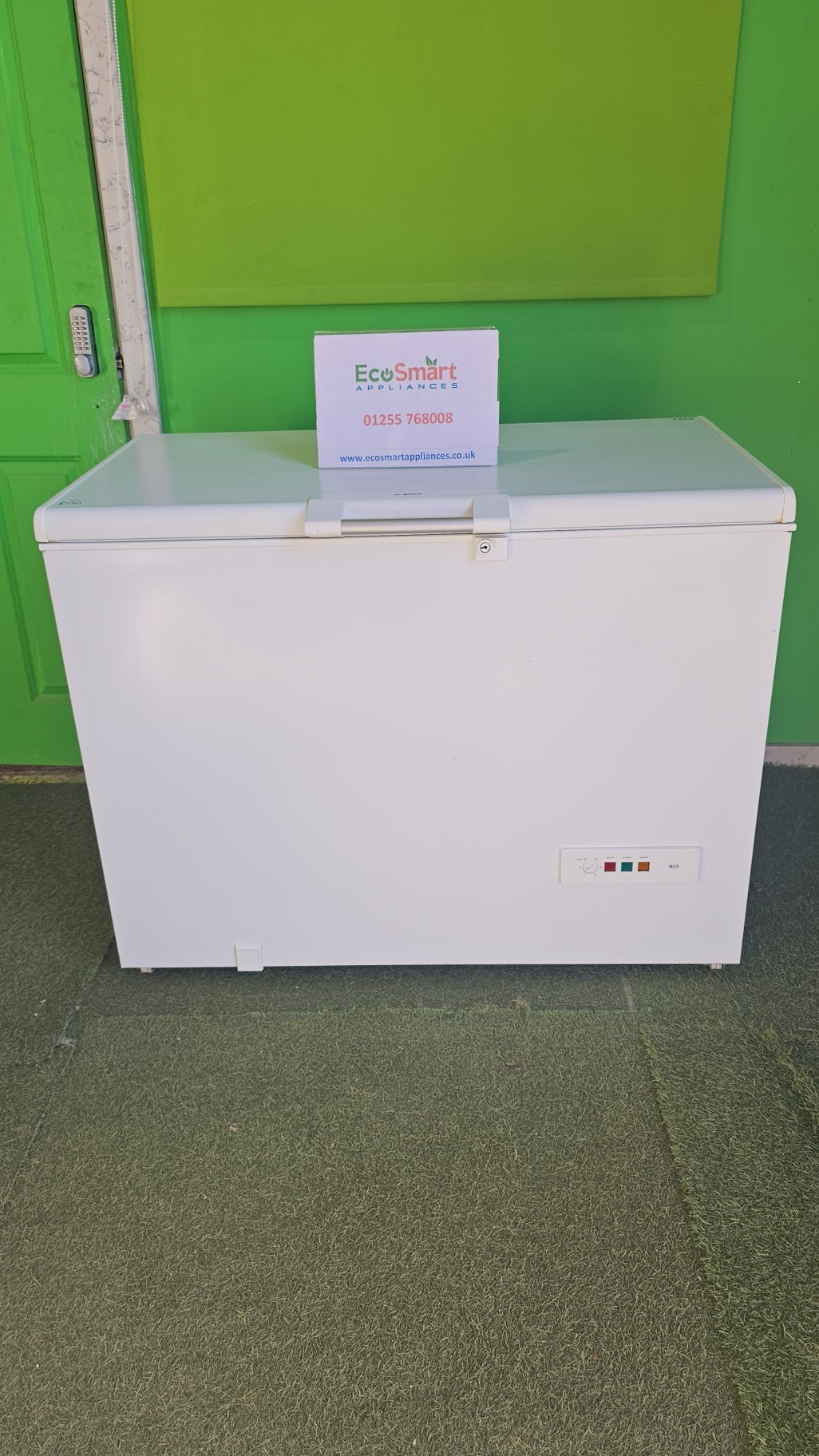 EcoSmart Appliances - Bosch Chest Freezer 225 litres (1256)